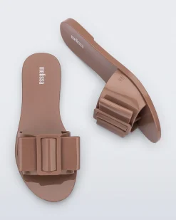 Slides*Melissa Babe Tan
