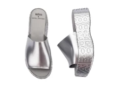 Slides|Platforms*Melissa Becky Silver