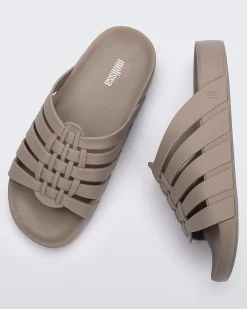 Slides*Melissa Possession Slide