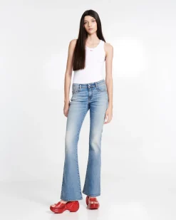 Slides|Platforms*Melissa Quantum Platform Transparent Red